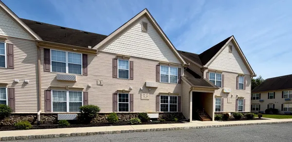 $1,675 | 38 Sequoia Drive, Berlin, NJ 08009