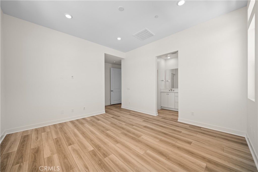 116 Abacus Irvine, CA 92618 - Photo 34 of 45