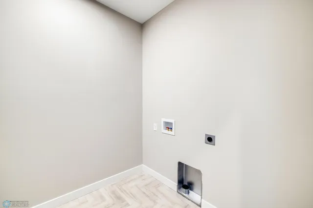 $449,900 | 5881 41st Street South, Fargo, ND 58104