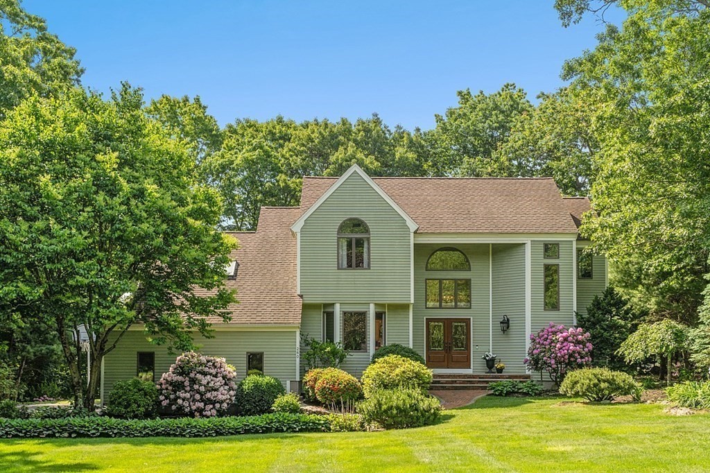 260 Candlestick Road North Andover, MA 01845 - Photo 1 of 42 Gallery Image 1
