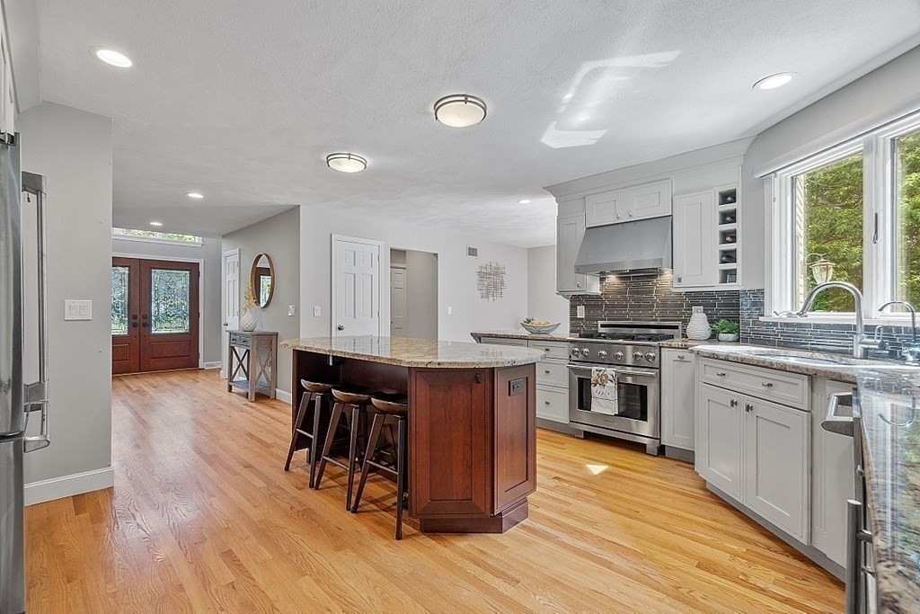 260 Candlestick Road North Andover, MA 01845 - Photo 16 of 42 Gallery Image 16