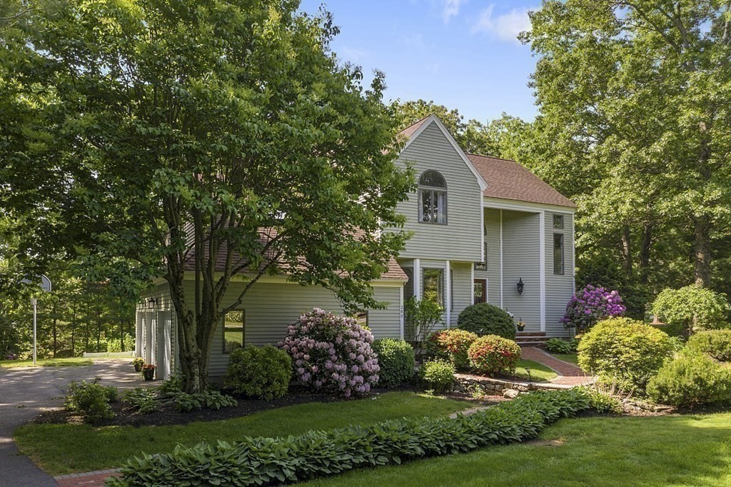 260 Candlestick Road North Andover, MA 01845 - Photo 42 of 42 Gallery Image 42