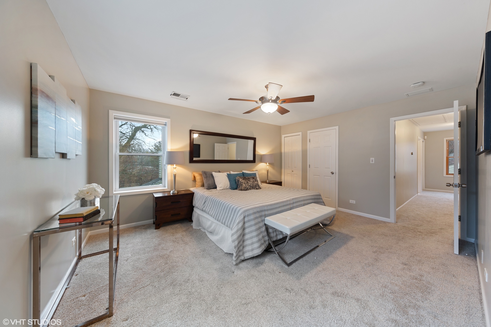 820 Meadow Road Northbrook, IL 60062 - Photo 8 of 13 Gallery Image 8