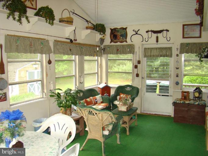25471 Goldsboro Road Henderson, MD 21640 - Photo 17 of 21 Sunroom