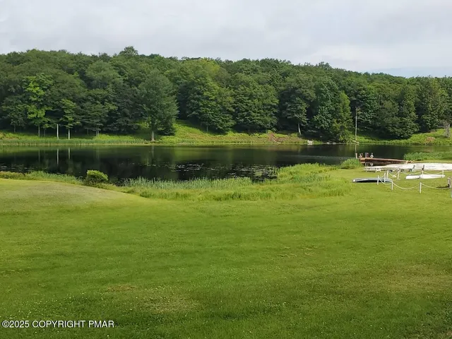 $399,000 | 133 Mountain Drive, Greentown, PA 18426