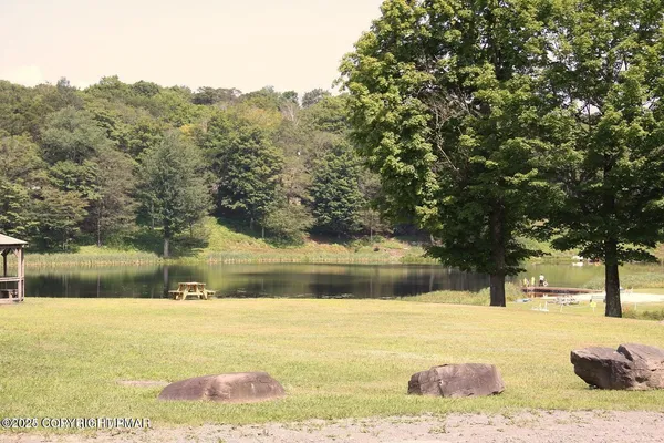 $399,000 | 133 Mountain Drive, Greentown, PA 18426