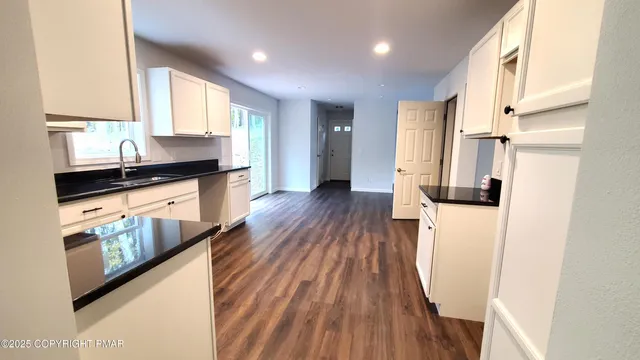 $399,000 | 133 Mountain Drive, Greentown, PA 18426