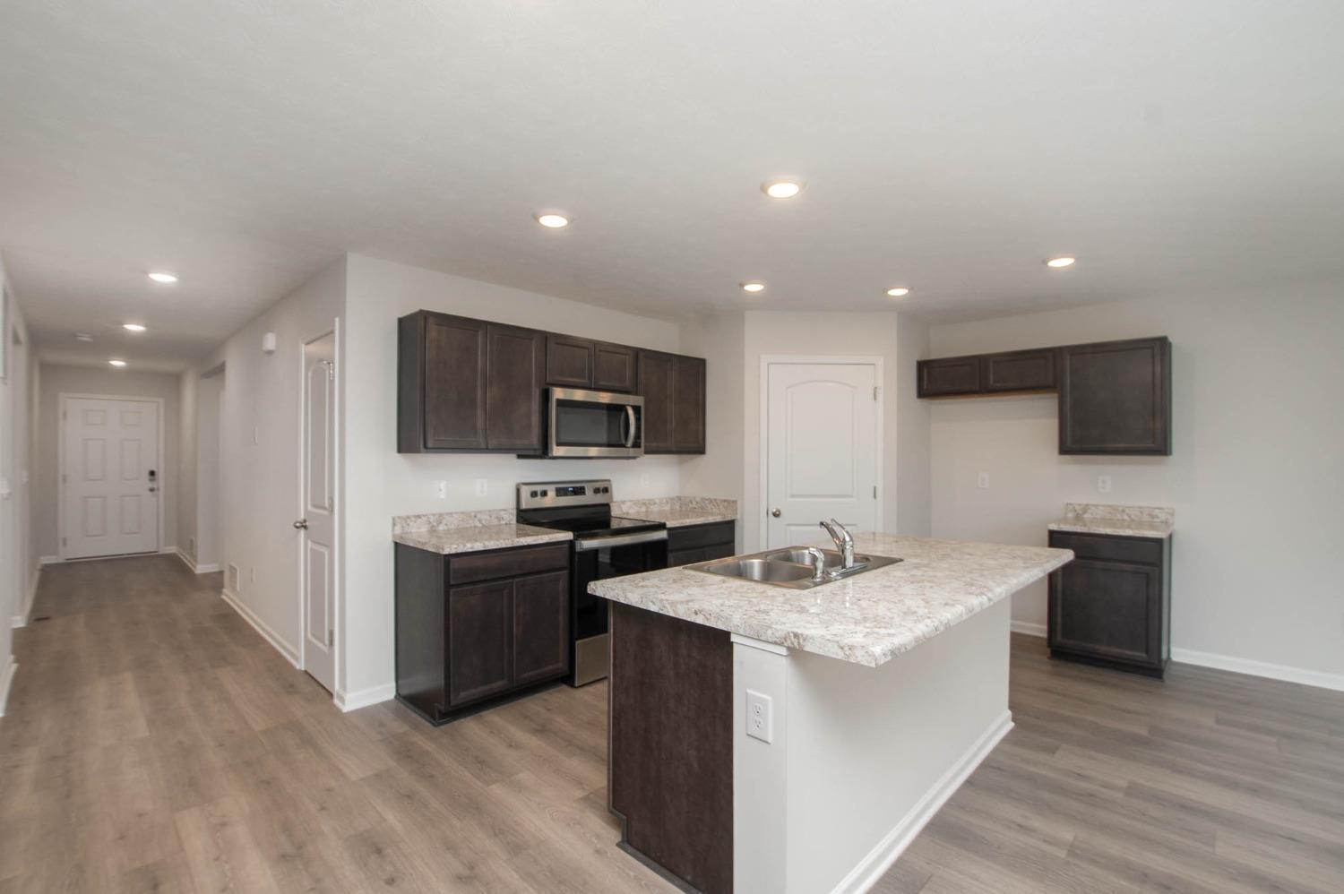 2477 Banning Road Cincinnati, OH 45239 - Photo 9 of 19 Gallery Image 9