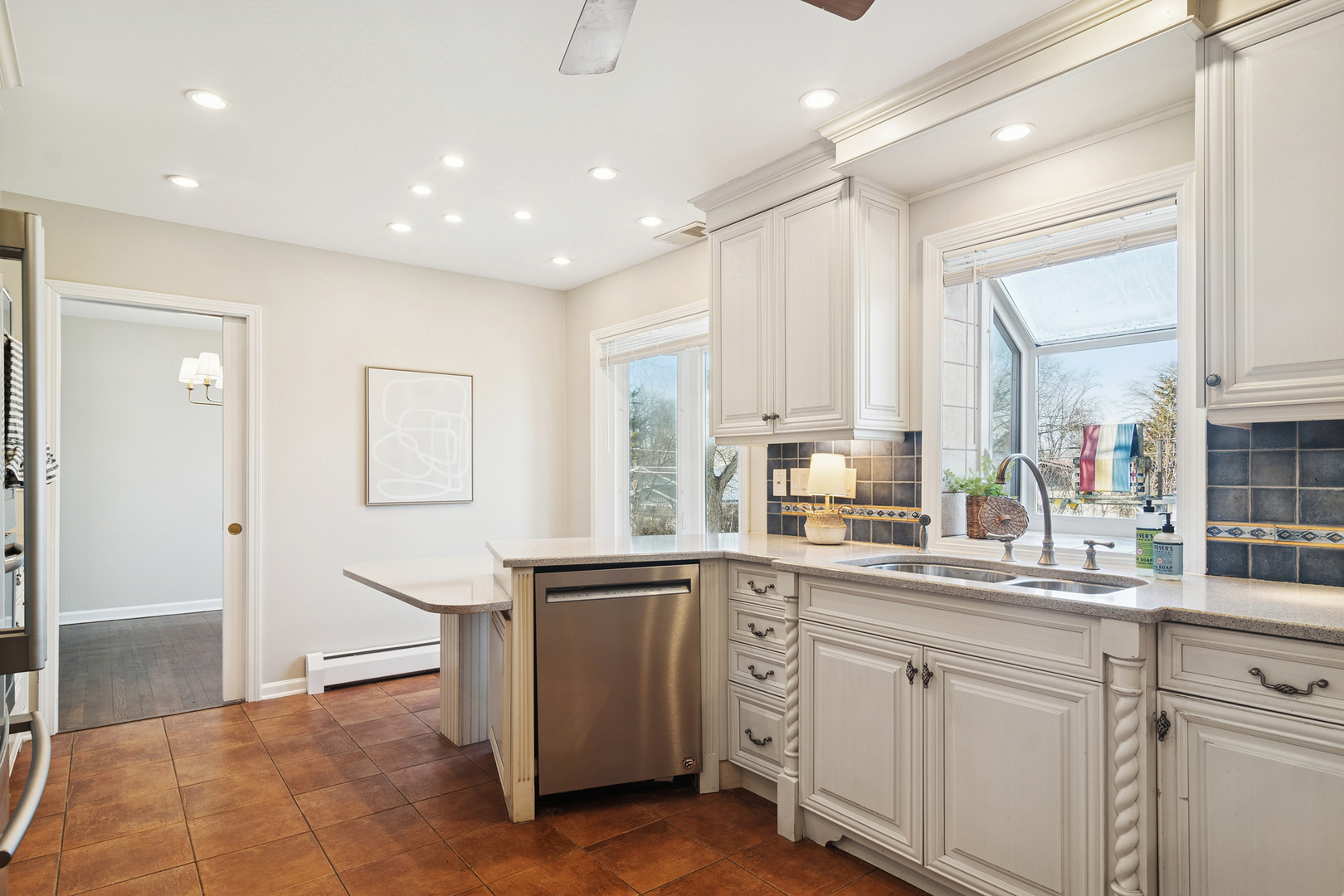 248 Beverly Road Barrington, IL 60010 - Photo 8 of 24