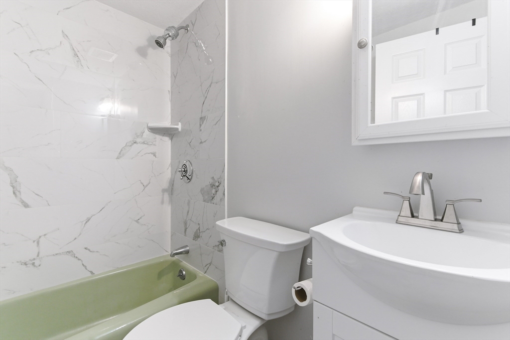 596 Boston Post Road East, Unit 20 Marlborough, MA 01752 - Photo 13 of 19