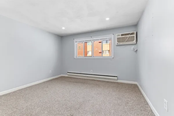 $1,700 | 596 Boston Post Road East, Unit 20, Marlborough, MA 01752
