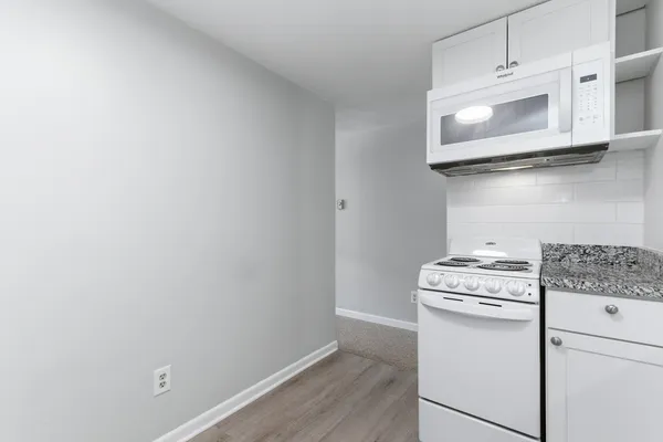 $1,700 | 596 Boston Post Road East, Unit 20, Marlborough, MA 01752