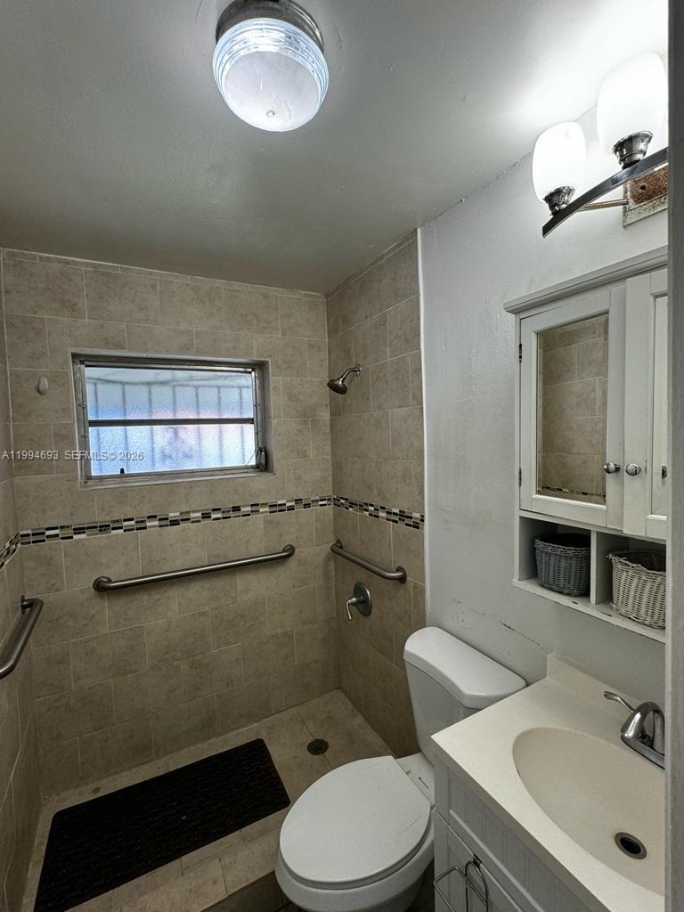 2734 Southwest 30th Court, Unit 3 Miami, FL 33133 - Photo 6 of 10