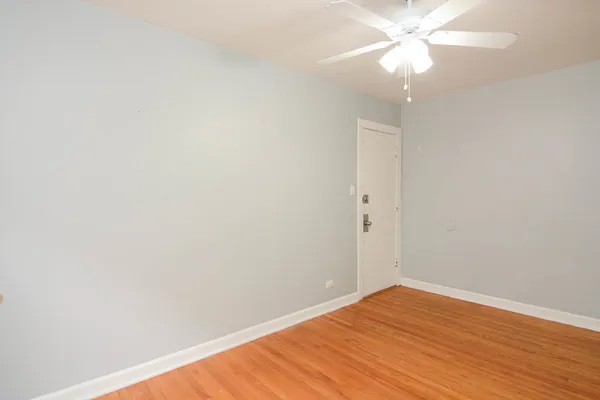 $1,295 | 3265 West Wrightwood Avenue, Unit 1W, Chicago, IL 60647