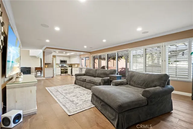 $899,000 | 2229 East Chesterton Street, Simi Valley, CA 93065