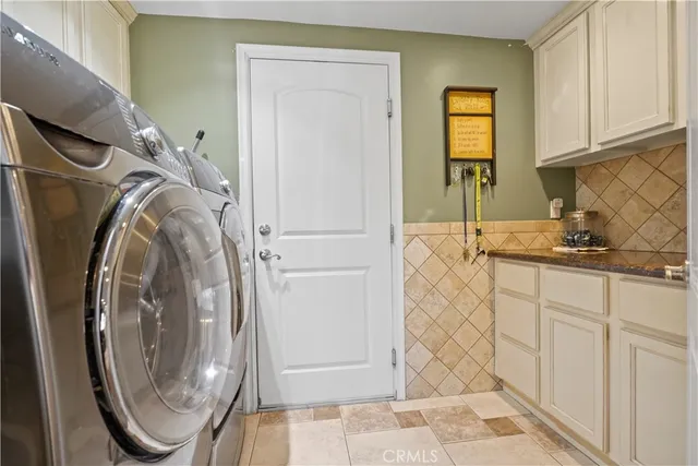 $899,000 | 2229 East Chesterton Street, Simi Valley, CA 93065