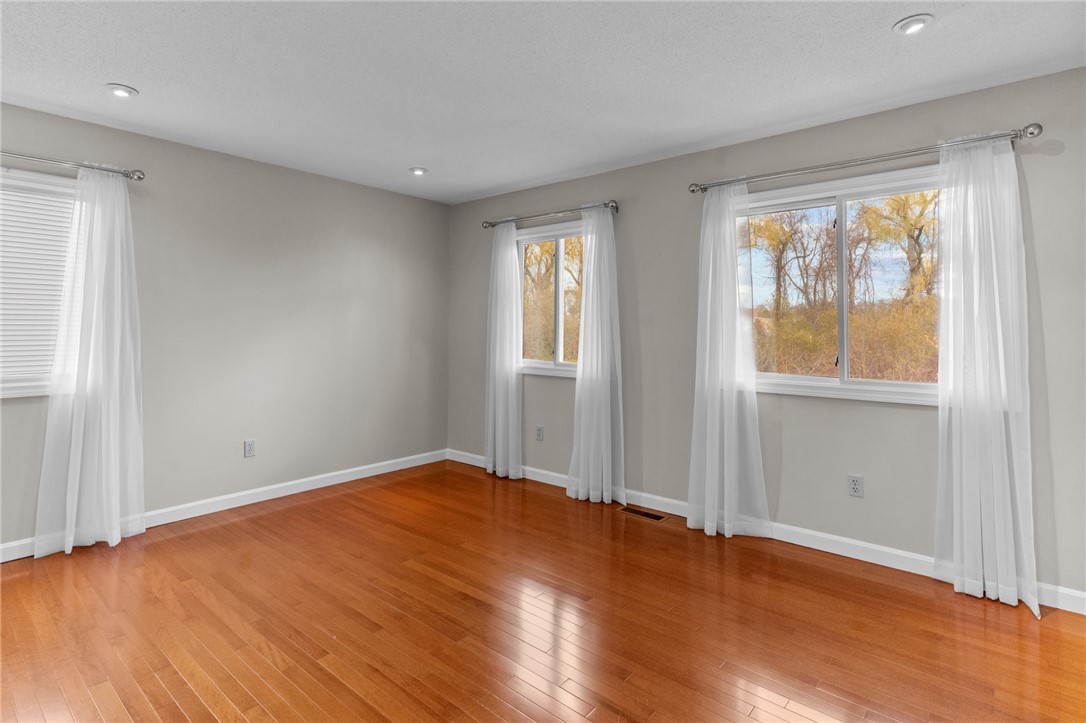 511 Child Street, Unit 701 Warren, RI 02885 - Photo 20 of 23 Gallery Image 20