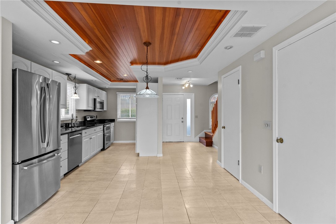 511 Child Street, Unit 701 Warren, RI 02885 - Photo 7 of 23 Gallery Image 7