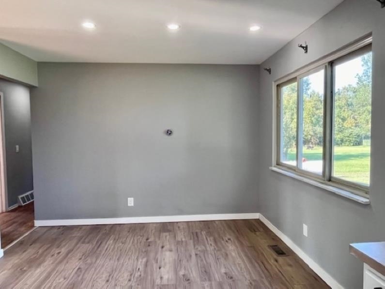9185 Bray Road Millington, MI 48746 - Photo 9 of 19 Dining Room