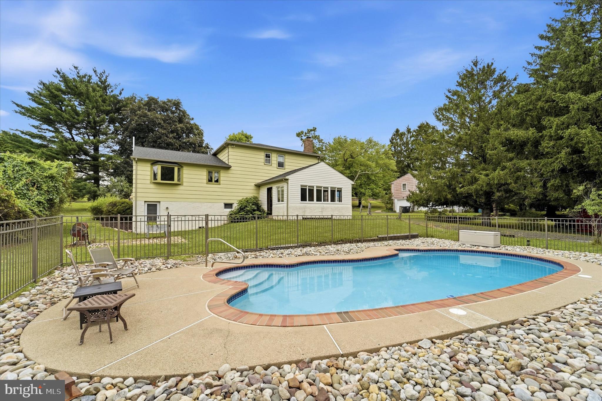 190 Twining Ford Road Richboro, PA 18954 - Photo 29 of 39 Heated Pool