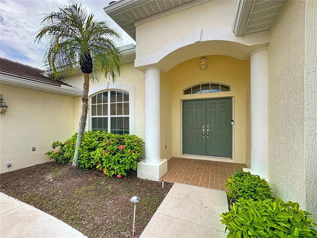 600 Cockatoo Circle Venice, FL 34285 - Photo 3 of 68