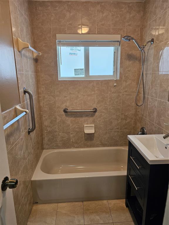 325 Phippen Waiters Road, Unit 2 Dania Beach, FL 33004 - Photo 12 of 13