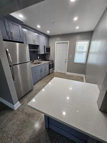 $2,000 | 325 Phippen Waiters Road, Unit 2, Dania Beach, FL 33004