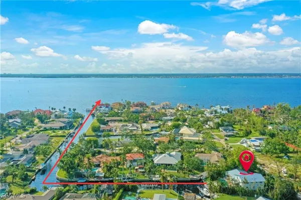 $1,100,000 | 1030 Aqua Lane, Fort Myers, FL 33919