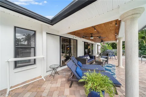 $1,235,000 | 1030 Aqua Lane, Fort Myers, FL 33919
