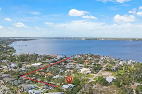 $1,235,000 | 1030 Aqua Lane, Fort Myers, FL 33919