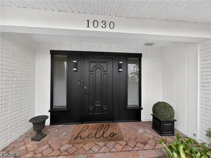 $999,900 | 1030 Aqua Lane, Fort Myers, FL 33919
