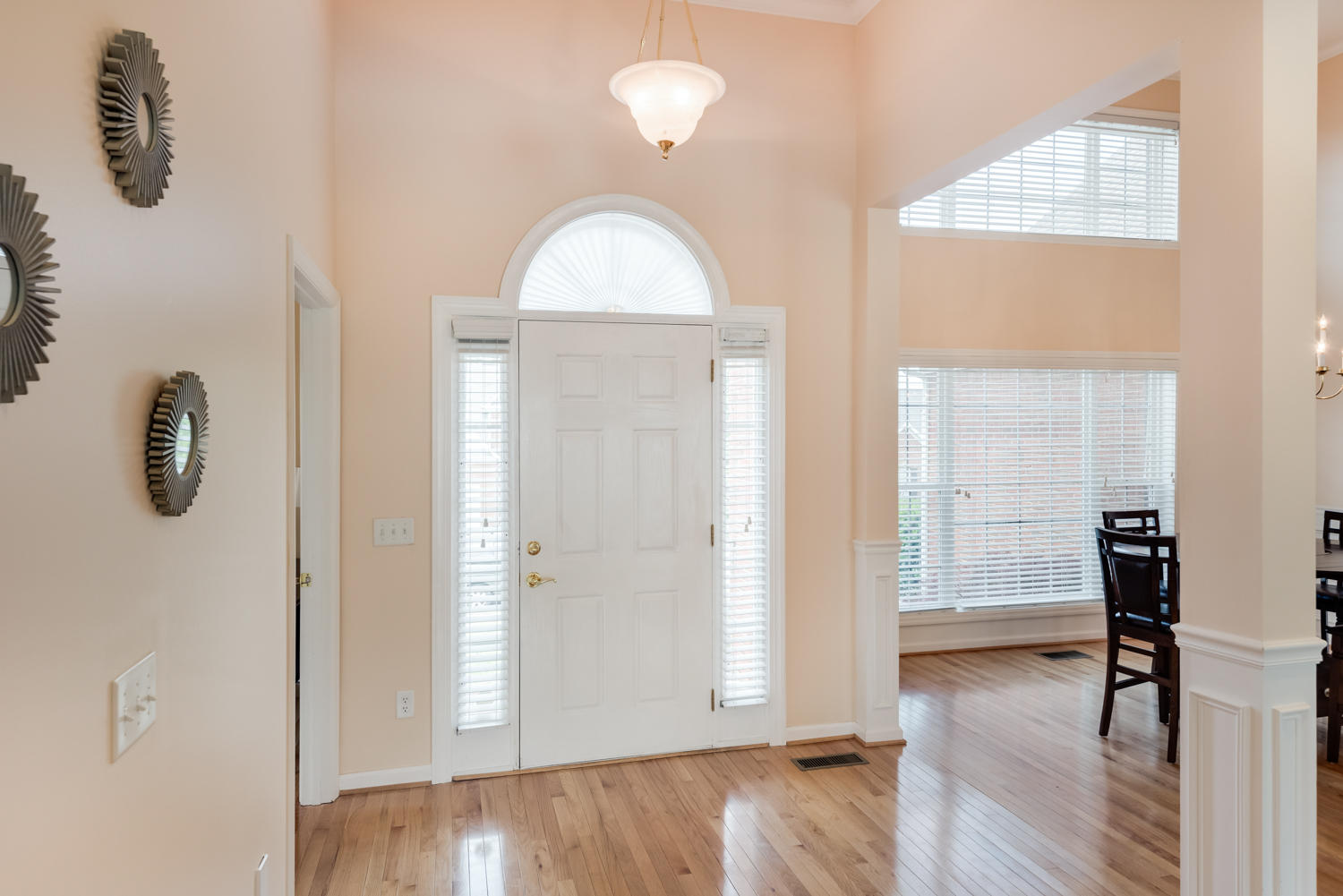 2372 Gibbons Road Chattanooga, TN 37421 - Photo 3 of 29 Entryway