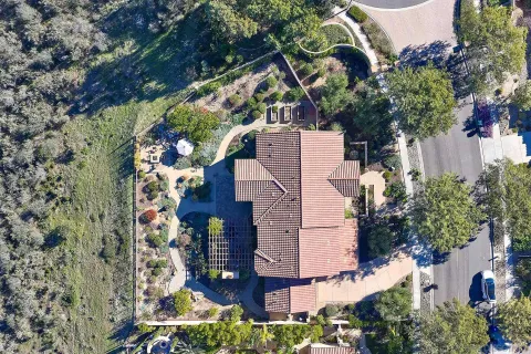 $2,699,000 | 15792 Via Santa Pradera, San Diego, CA 92131