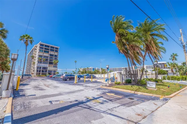 $4,000 | 5396 Gulf Boulevard, Unit 209, St. Pete Beach, FL 33706