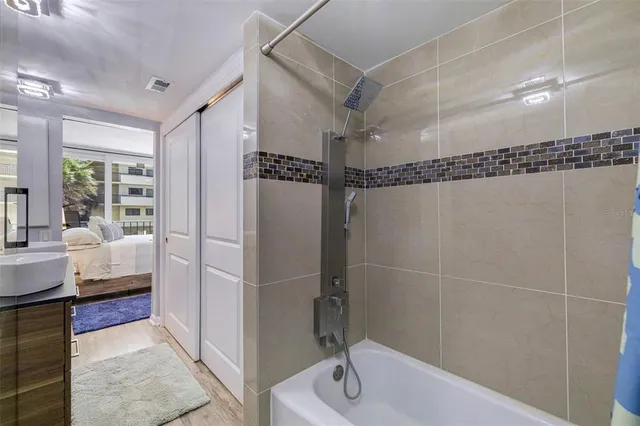 $4,000 | 5396 Gulf Boulevard, Unit 209, St. Pete Beach, FL 33706