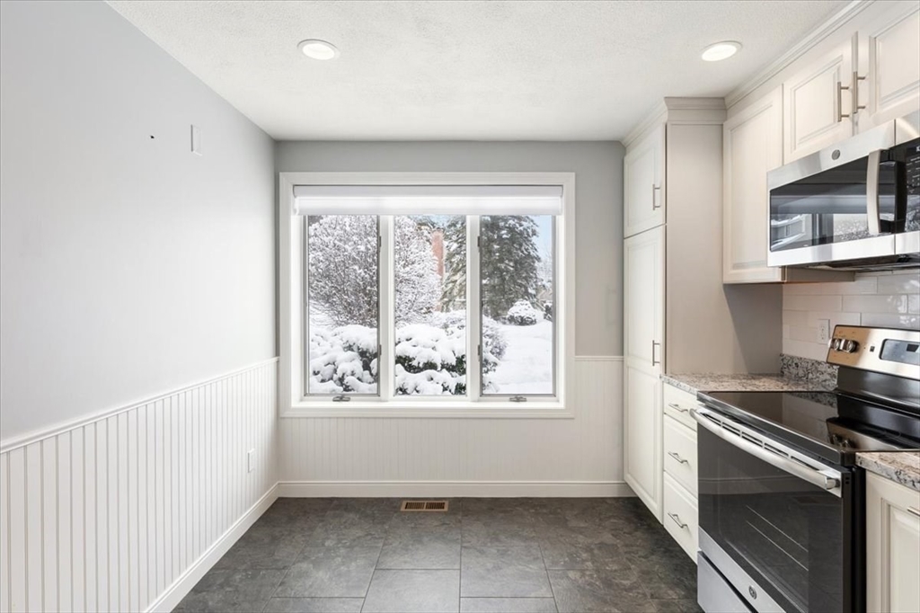 34 Spoon Way, Unit 34 North Reading, MA 01864 - Photo 9 of 42