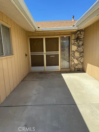 $399,000 | 405 South Gilbert Street, Hemet, CA 92543