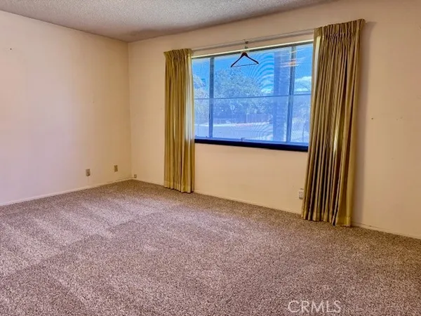 $399,000 | 405 South Gilbert Street, Hemet, CA 92543