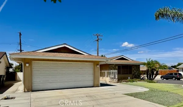 $399,000 | 405 South Gilbert Street, Hemet, CA 92543