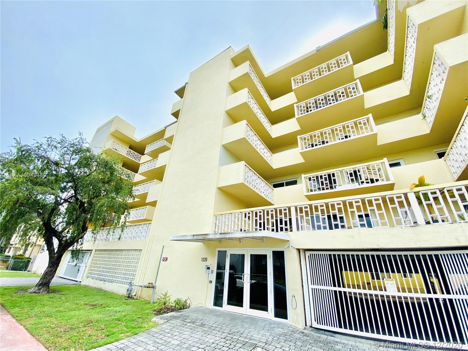 1030 9th Street, Unit 304 Miami Beach, FL 33139 - Photo 4 of 17