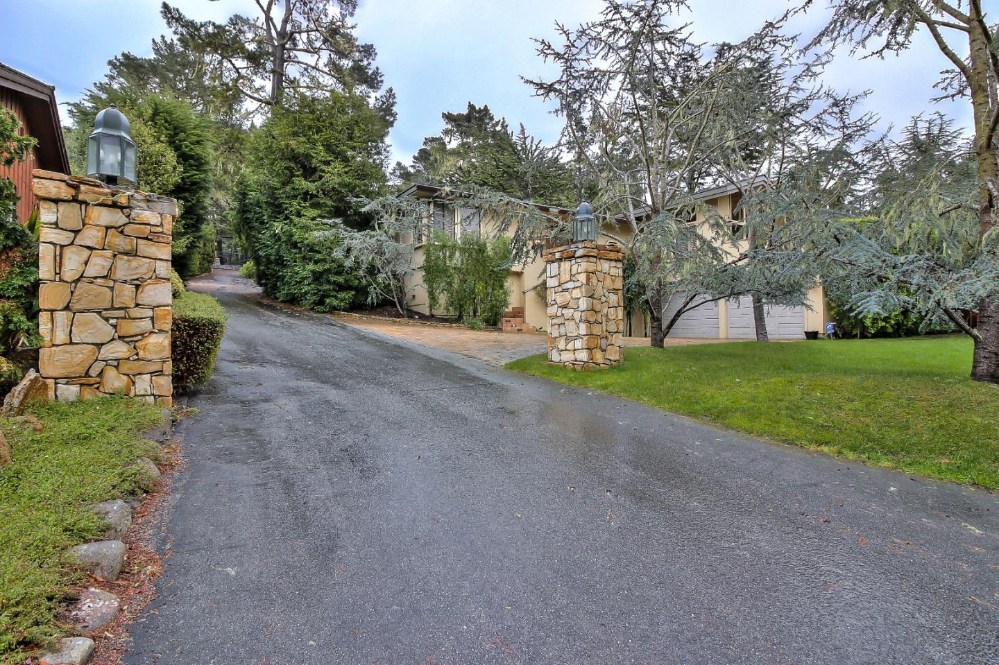 3041 Strawberry Hill Road Pebble Beach, CA 93953 - Photo 38 of 43