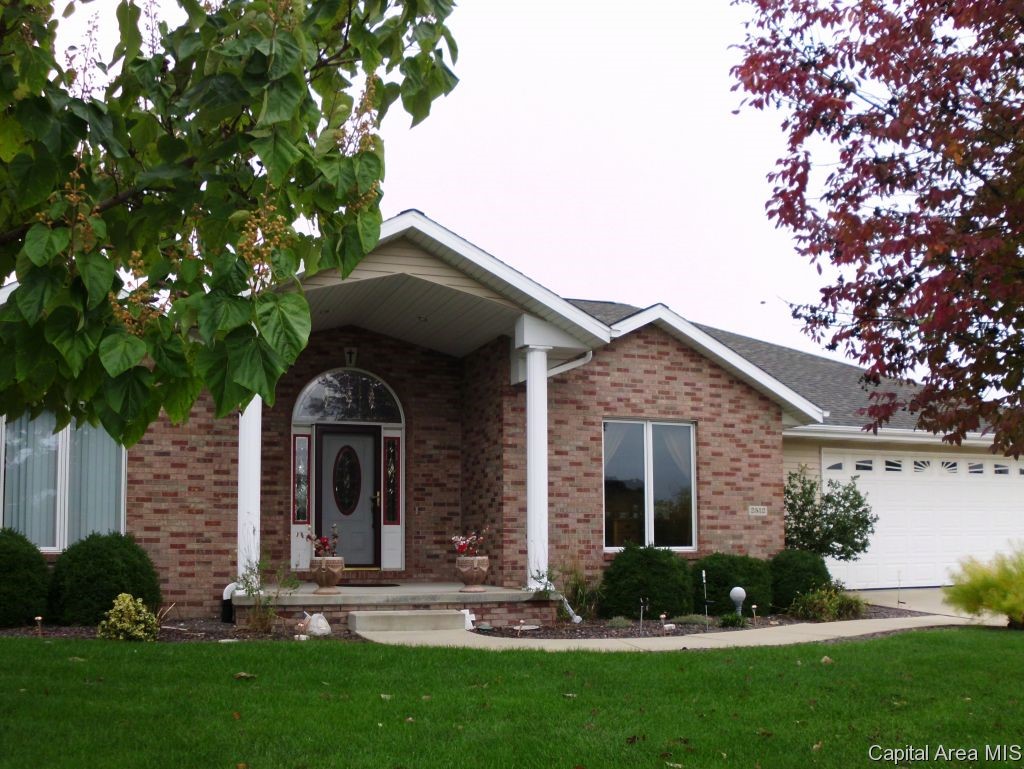 2512 Silver Fox Court Springfield, IL 62711 - Photo 1 of 29 Gallery Image 1