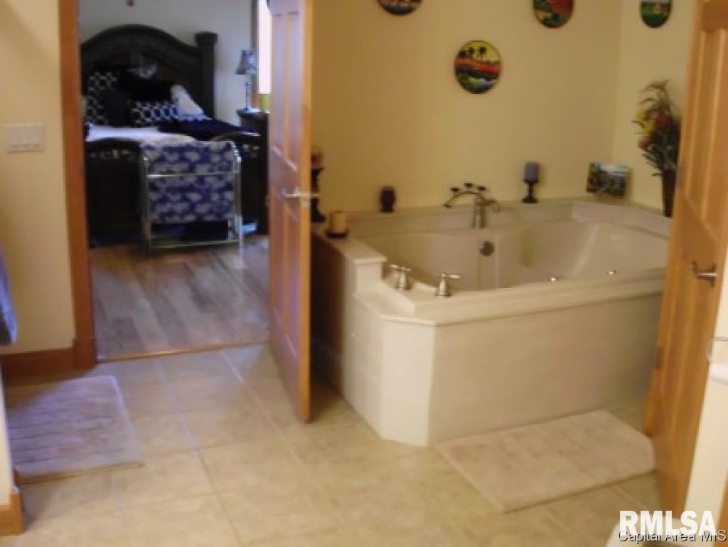 2512 Silver Fox Court Springfield, IL 62711 - Photo 18 of 29 Gallery Image 18