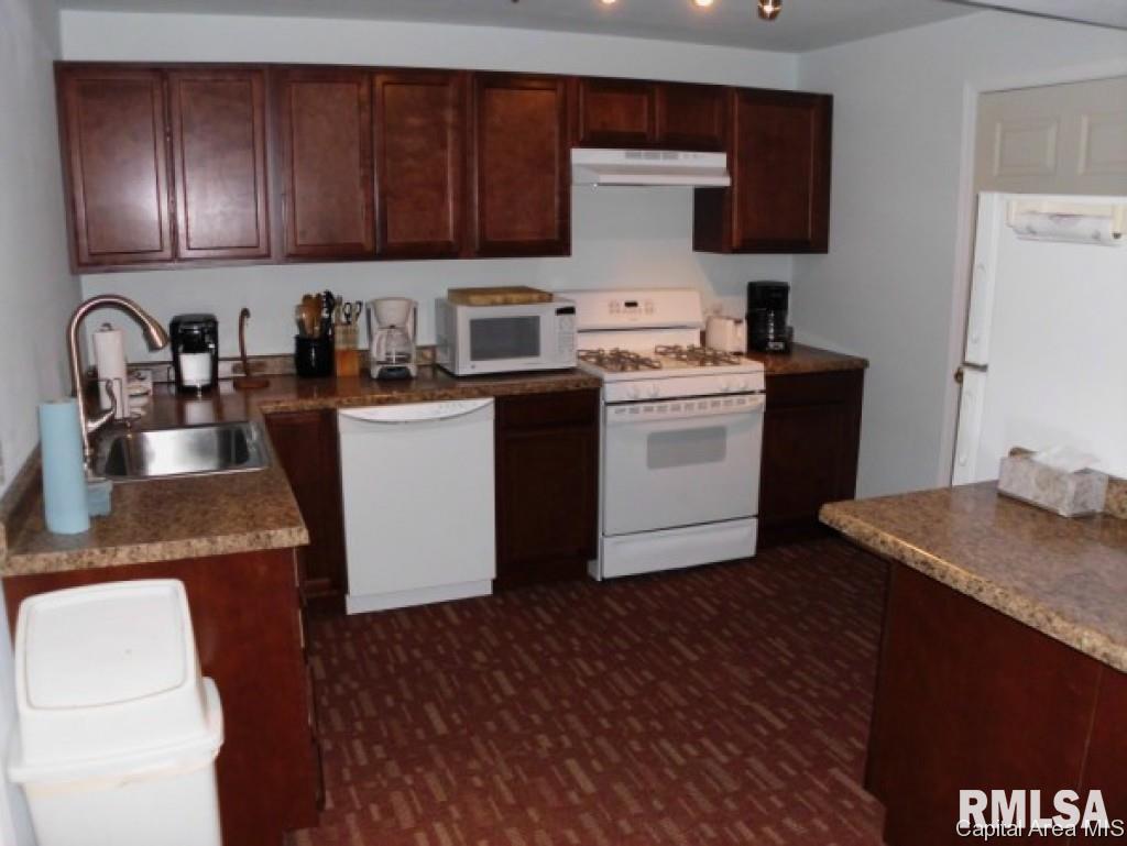 2512 Silver Fox Court Springfield, IL 62711 - Photo 24 of 29 Gallery Image 24