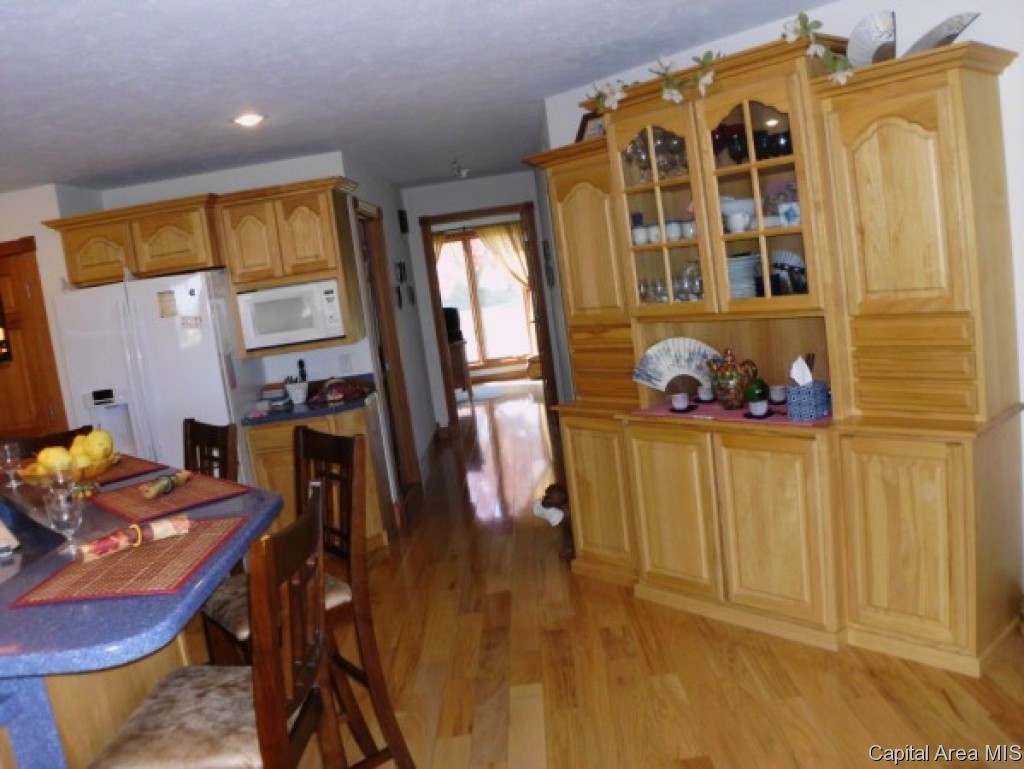 2512 Silver Fox Court Springfield, IL 62711 - Photo 7 of 29 Gallery Image 7