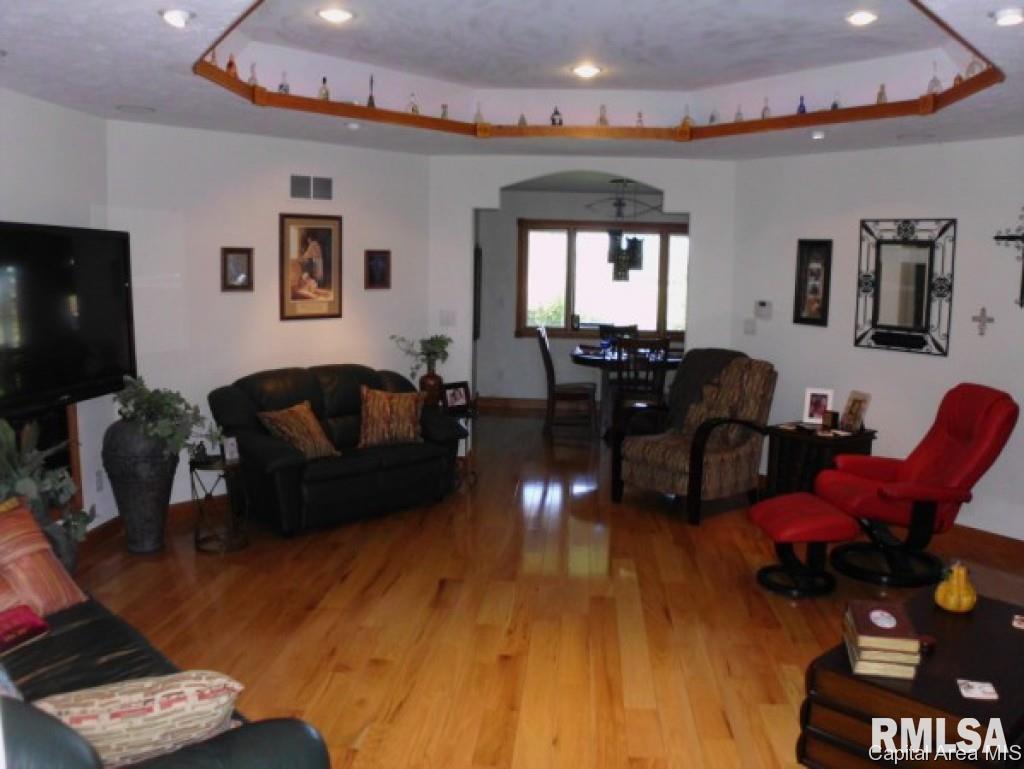 2512 Silver Fox Court Springfield, IL 62711 - Photo 9 of 29 Gallery Image 9