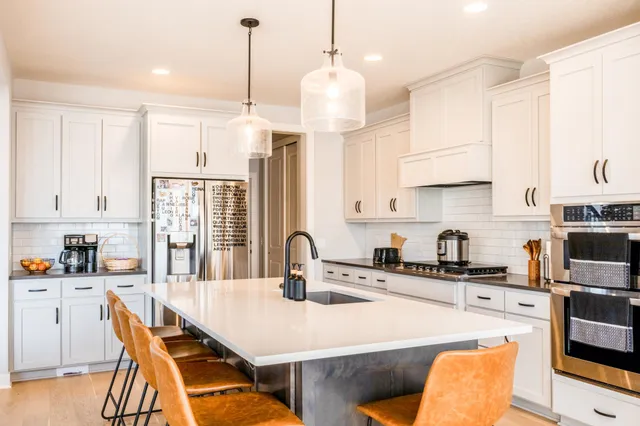 $799,000 | 4297 Arbor Bay, St. Paul, MN 55129