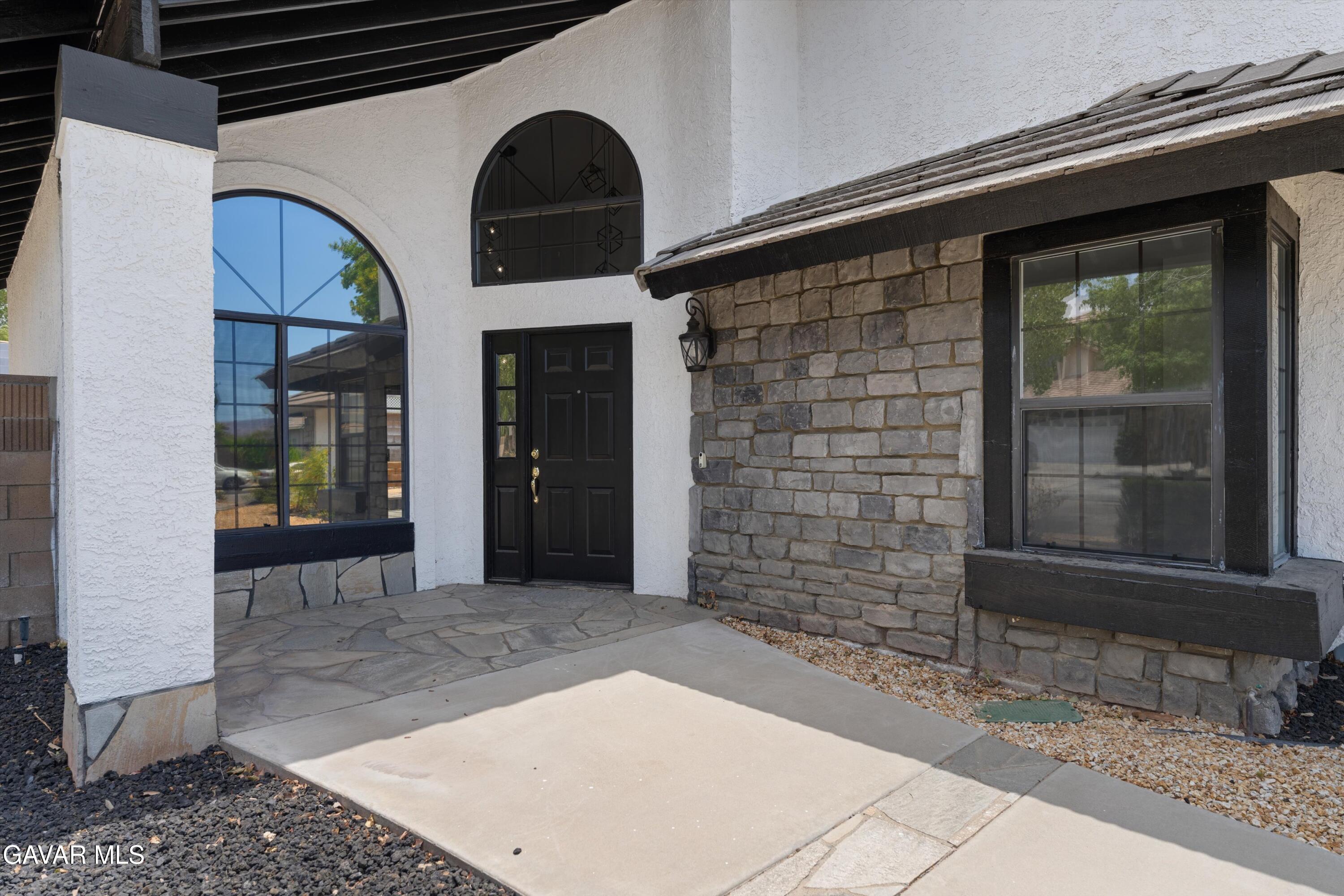 43332 33rd Street West Lancaster, CA 93536 - Photo 4 of 24 03-JYP08810