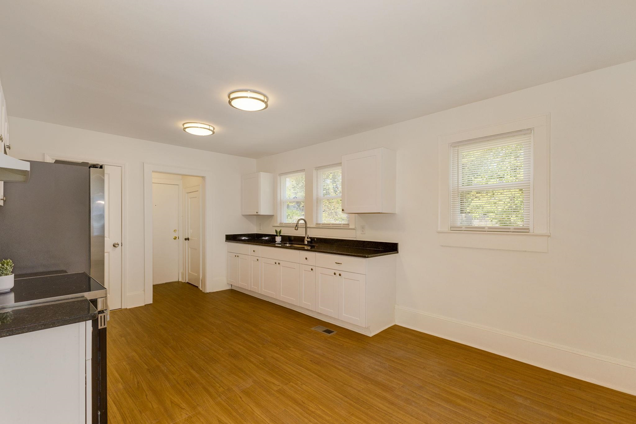 208 Brookside Road Spartanburg, SC 29301 - Photo 7 of 24 Gallery Image 7