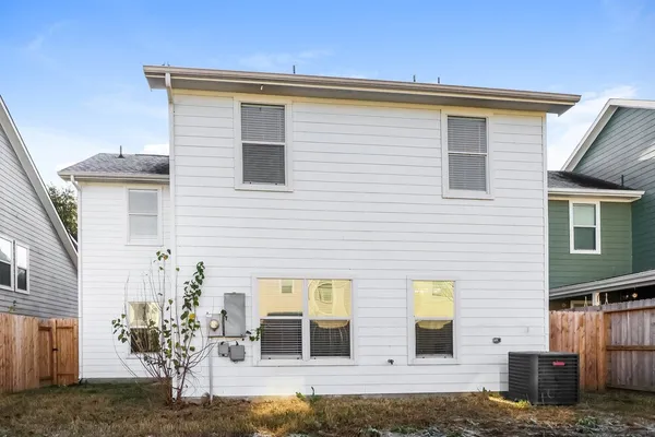 $1,970 | 10110 Berrybriar Lane, Tomball, TX 77375